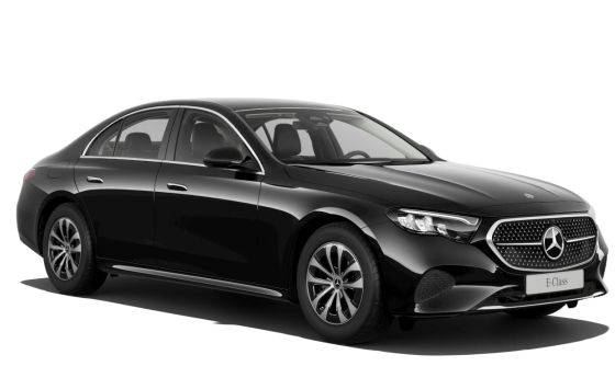 Berline noire élégante de marque Mercedes-Benz sur fond blanc.